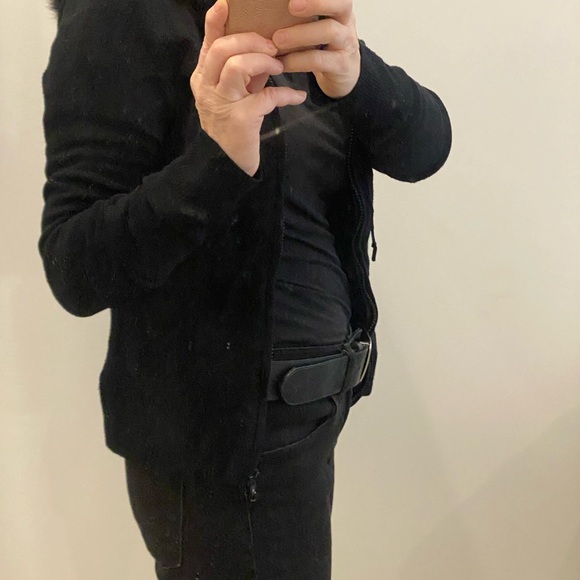 Zip up sweater with hood and for trim - Picture 3 of 5